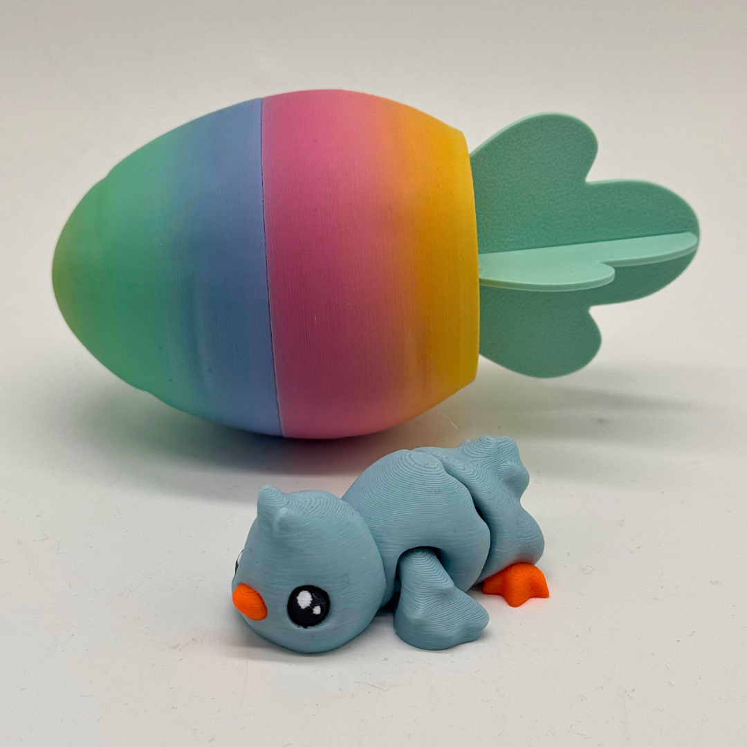 Karotten-Container mit Osterküken