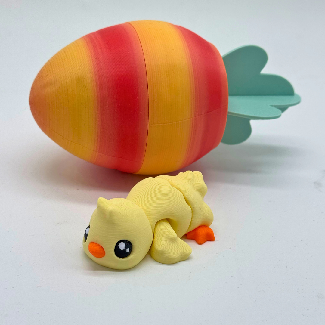 Karotten-Container mit Osterküken