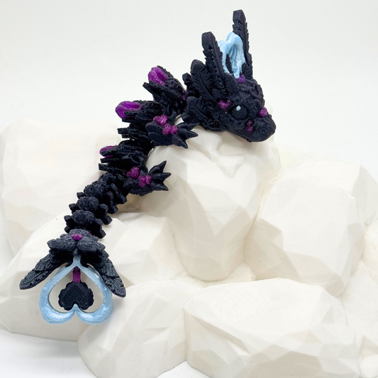 Baby Herzdrache Hell Diamantschwarz/Flieder Glitter/Eisblau